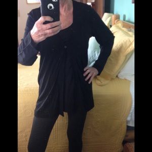 Classy one button light weight jacket.